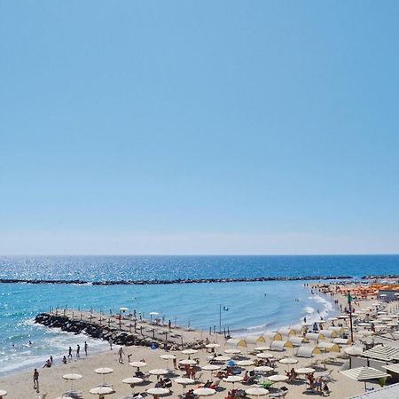 Appartement Casa Delle Rondini à Santo Stefano al Mare Extérieur photo